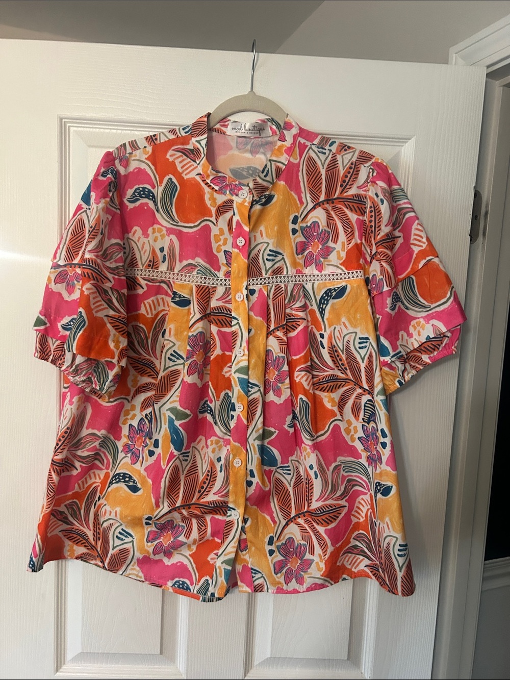 Button-Front Floral Short-Sleeve Blouse in Pink & Orange
